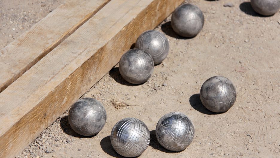 boule, pétanque, boccia, spielkugel, spielkugeln, kugel, kugeln, metallkugeln, boulebahn, bouleplatz, bouelespiel, boule-spiel, sport-boule, sport, spiel, kugelsportart, kugelspiel, boulodrome, spielen, sportlich, freizeit, hobby, entspannung, erholung, entspannen, erholen, draussen