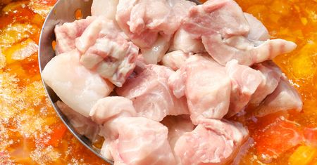 Polacy zajadają się łososiem i dorszem, a nie doceniają innej ryby. Ma niewiele ości i delikatne mięso