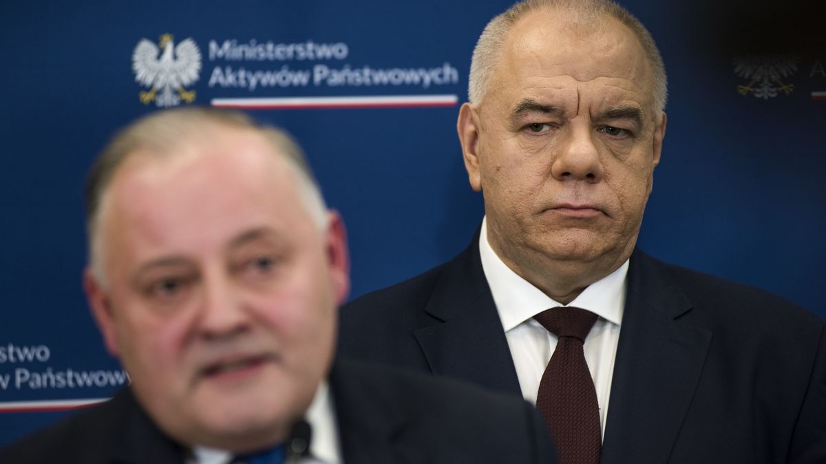 WARSAW, MAZOWIECKIE, POLAND - 2022/12/22: Deputy Prime Minister, Jacek Sasin (R) is seen during a press conference at the Ministry of State Assets. The Social Agreement (Umowa Spoleczna) was signed at the Ministry of State Assets in Warsaw, with the participation of the Deputy Prime Minister, Minister of State Assets Jacek Sasin. The agreement concerns the transformation of the power sector and the lignite mining industry. This agreement is related to the plans to spin off coal production and mining assets from companies with State Treasury shareholding. This is the final stage of preparations for the establishment of the National Energy Security Agency (NABE). (Photo by Attila Husejnow/SOPA Images/LightRocket via Getty Images)