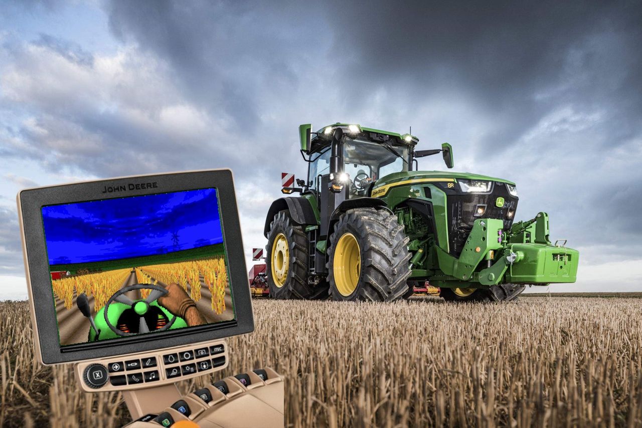 Haker zagrał w DOOM-a na ciągniku John Deere.