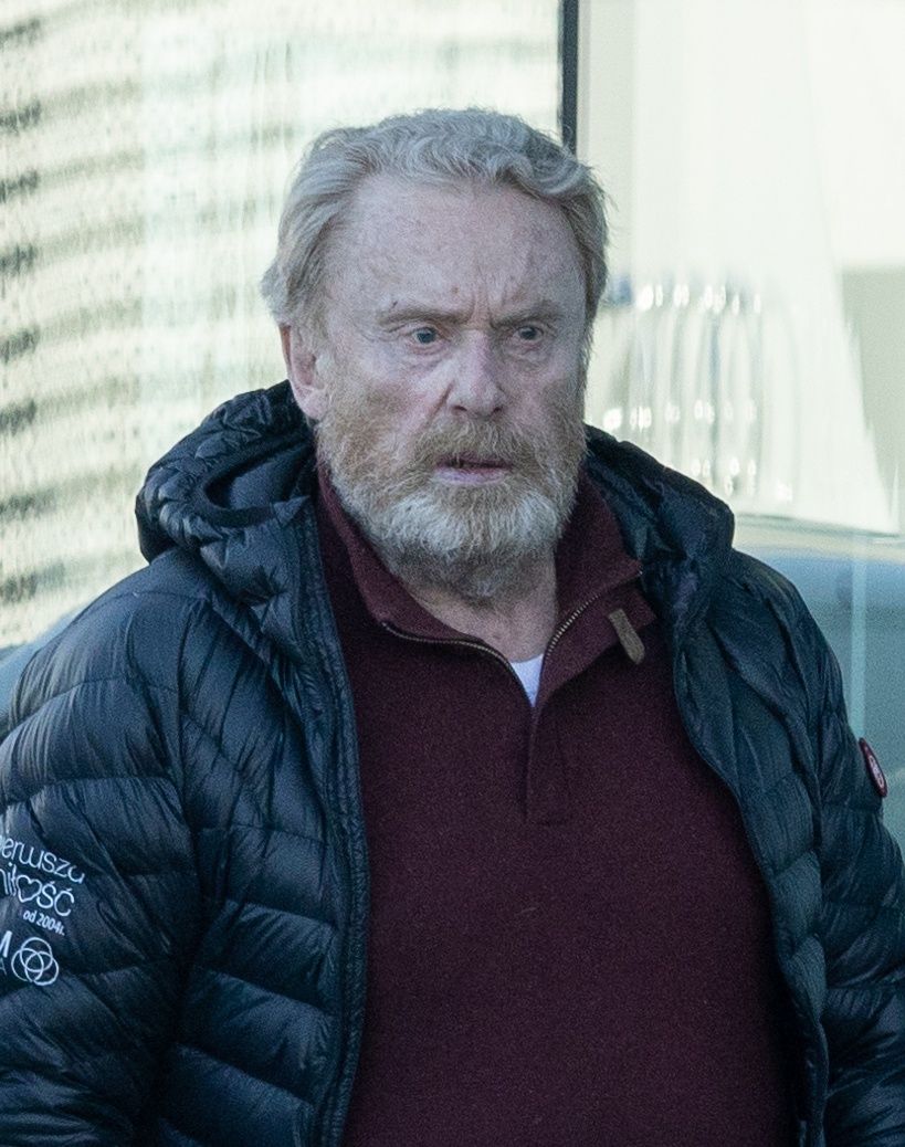 Daniel Olbrychski z żoną kupują nowy samochód