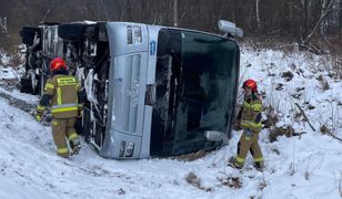 Wypadek autokaru w Bieszczadach. 19 osób jest poszkodowanych