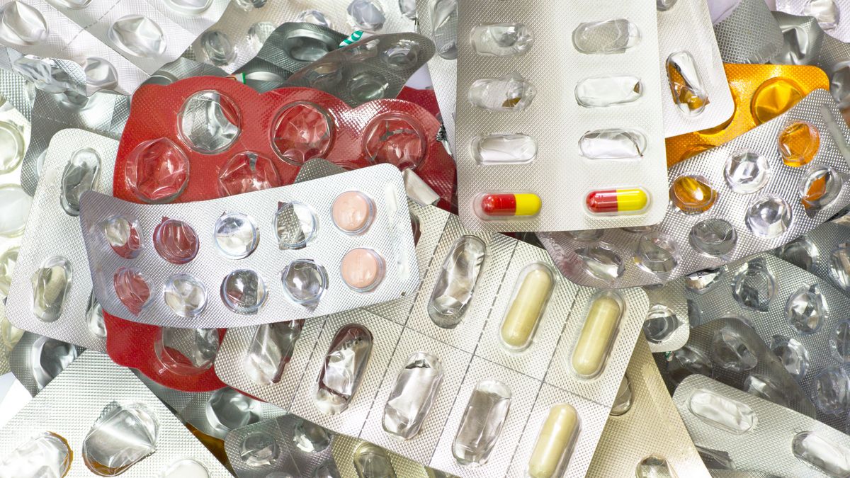 Gdzie wyrzucić przeterminowane leki?