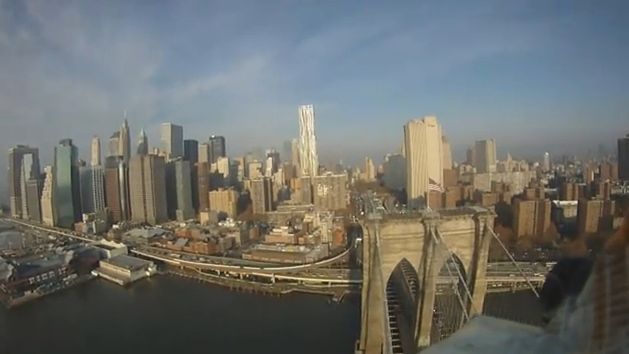 Niesamowity przelot nad Nowym Jorkiem [wideo] 1