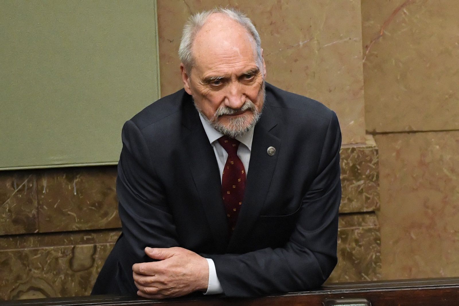 Macierewicz stanął w obronie Kaczyńskiego. "Postąpiłbym podobnie"