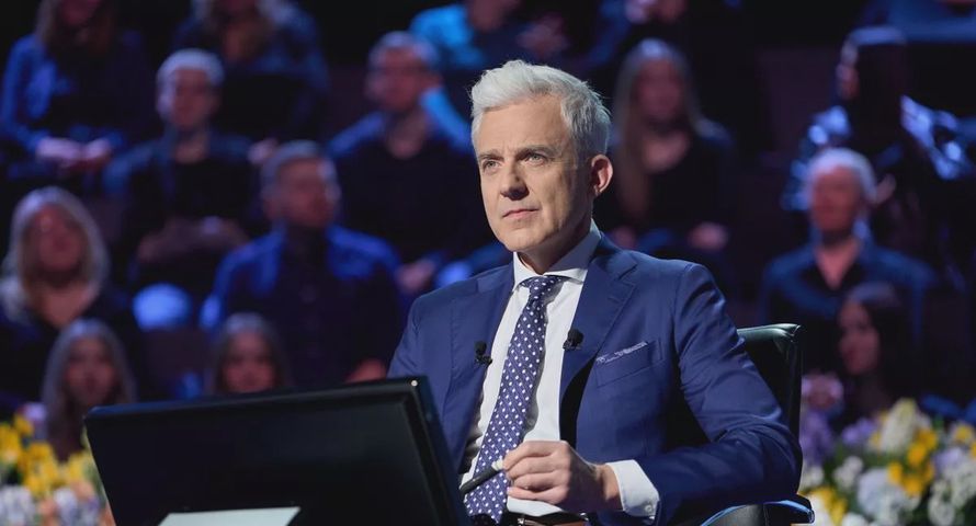 Ostatnie odcinki "Milionerów" w TVN. Ilu widzów ogląda program w weekendy?