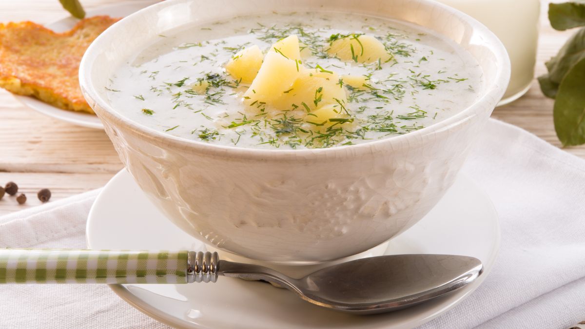 Zupa koperkowa to świetny wybór na letni posiłek