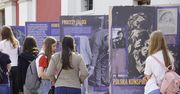 Lublin. Wystawa o więźniarkach z niemieckiego obozu na deptaku