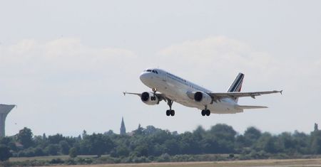 Internet za darmo w trakcie lotu. Dostaną go wszyscy pasażerowie linii