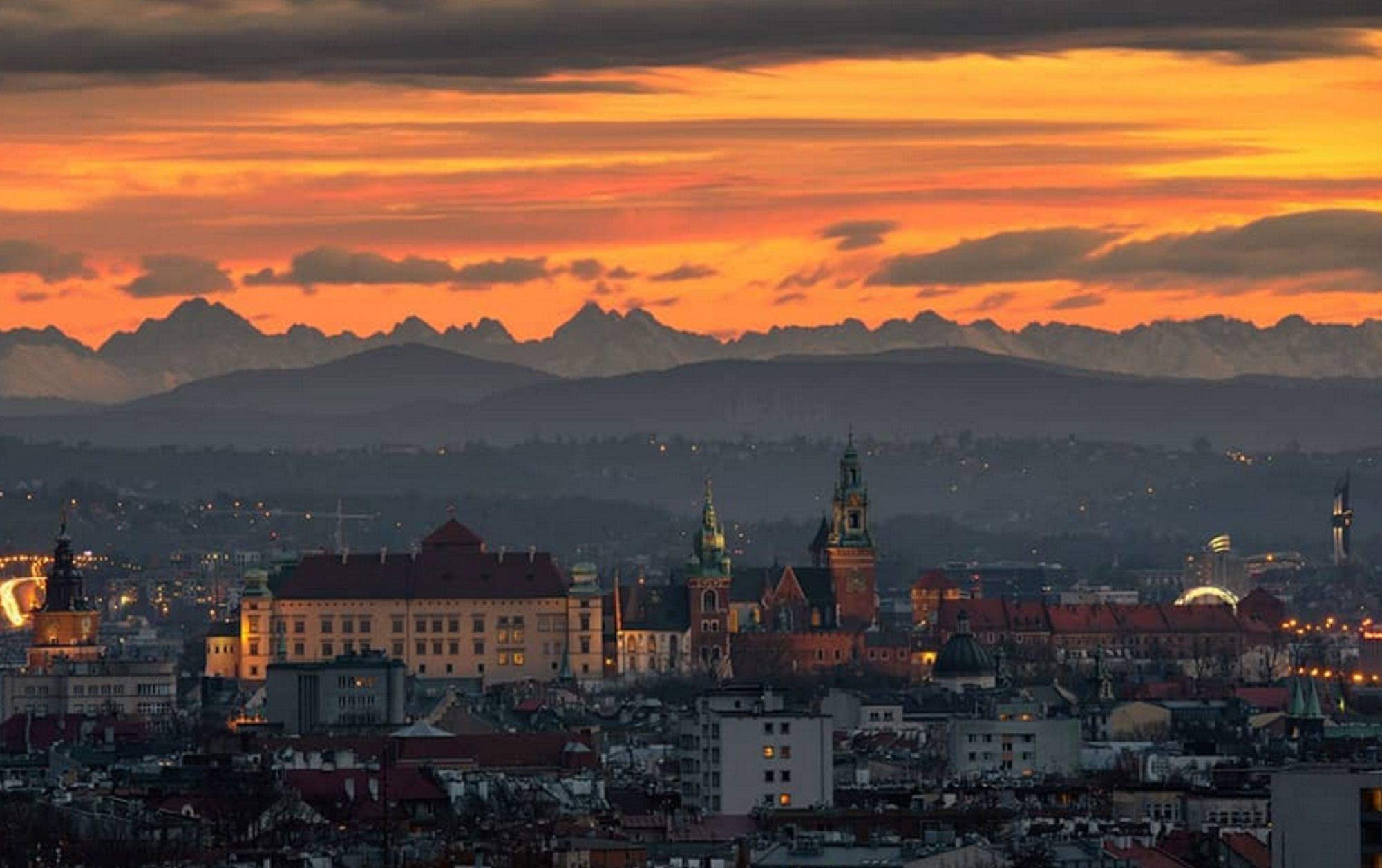 Zdjęcie dnia. Tatry widziane z Krakowa 1