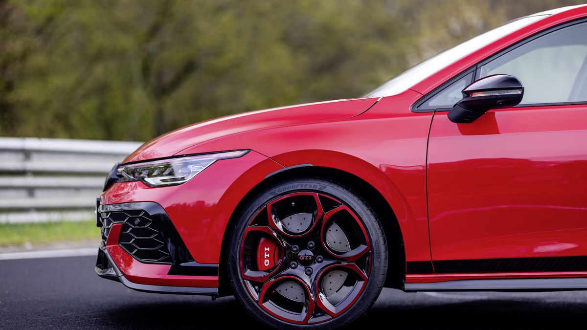 Volkswagen Golf GTI Edition 50