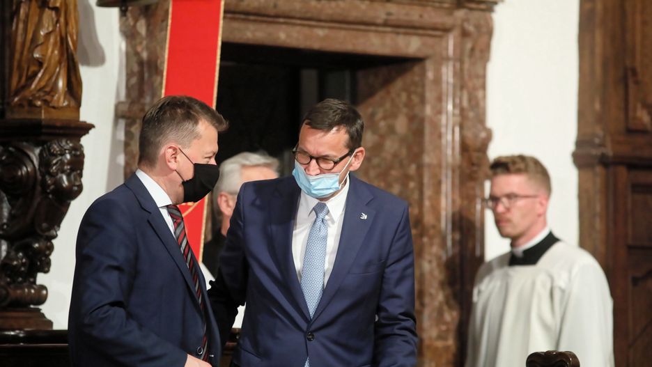 Premier Mateusz Morawiecki na mszy.