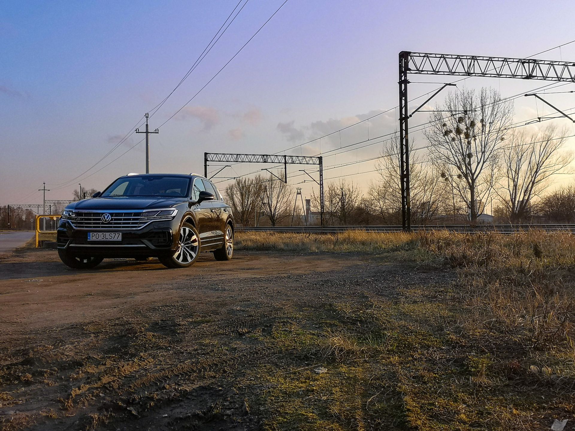 Volkswagen Touareg: Systemy wsparcia kierowcy z asystentem jazdy nocą i Innovision Cockpit 2