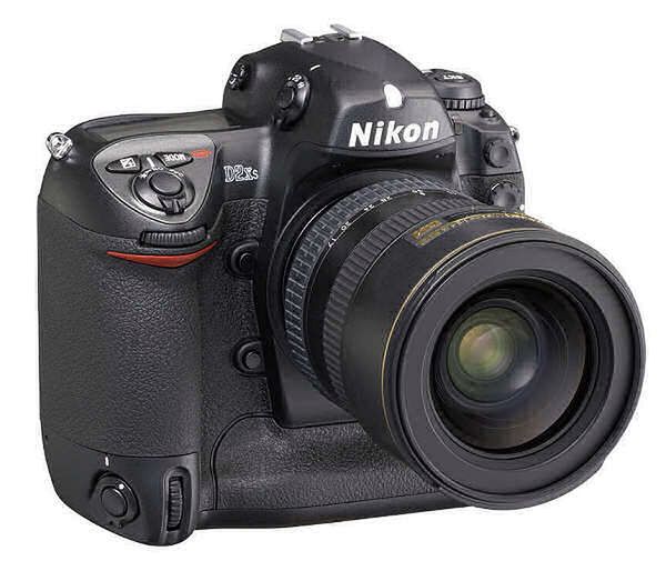 Nikon D2Xs