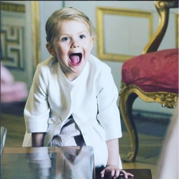 Estelle Silvia Ewa Mary jest szwedzką księżniczką