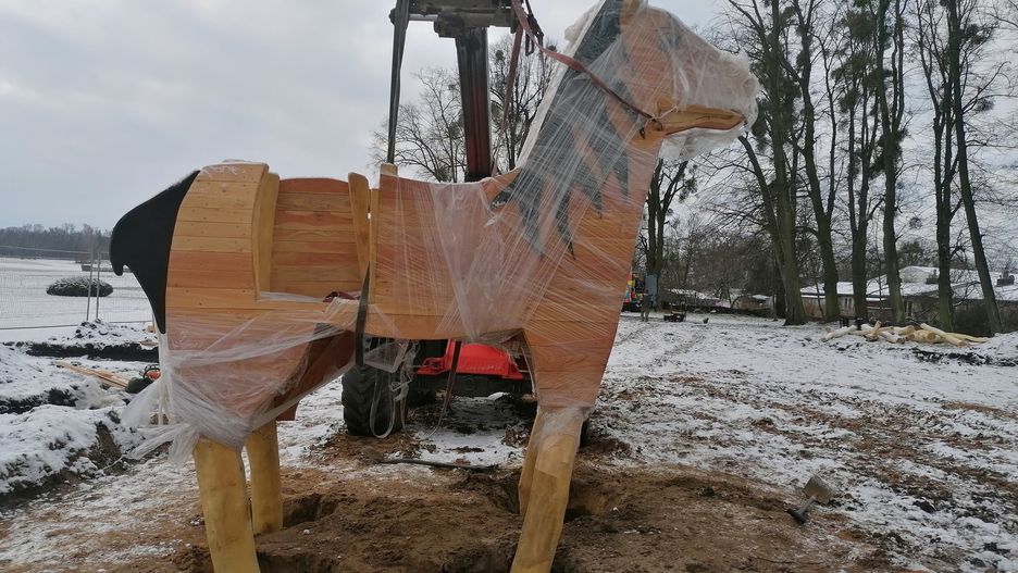 Wrocław. Park zabaw inny niż wszystkie. "Konikowo" wkrótce będzie gotowe