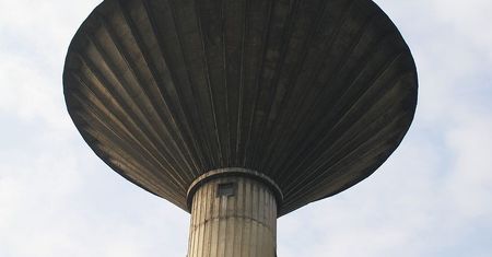 Wrocław. Grzybek ocaleje. Wieża ciśnień z Hutmenu będzie zabytkiem