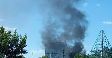 Warszawa. Spalił się autobus miejski. Ruszał z przystanku