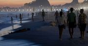 Brazylijczycy szturmują plaże nocą. Za dnia jest zbyt gorąco