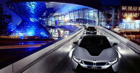 Pierwsze BMW i8 trafiły do klientów