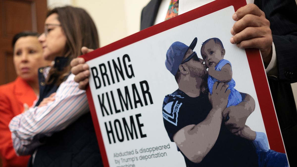 Deportowali go do więzienia w Salwadorze przez pomyłkę. Sąd: wydostańcie go