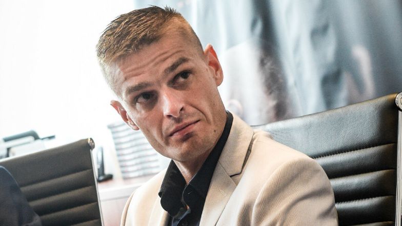 Tak Tomasz Komenda wydał swój PIERWSZY MILION! Specjalnie dla niego zamknięto oddział banku