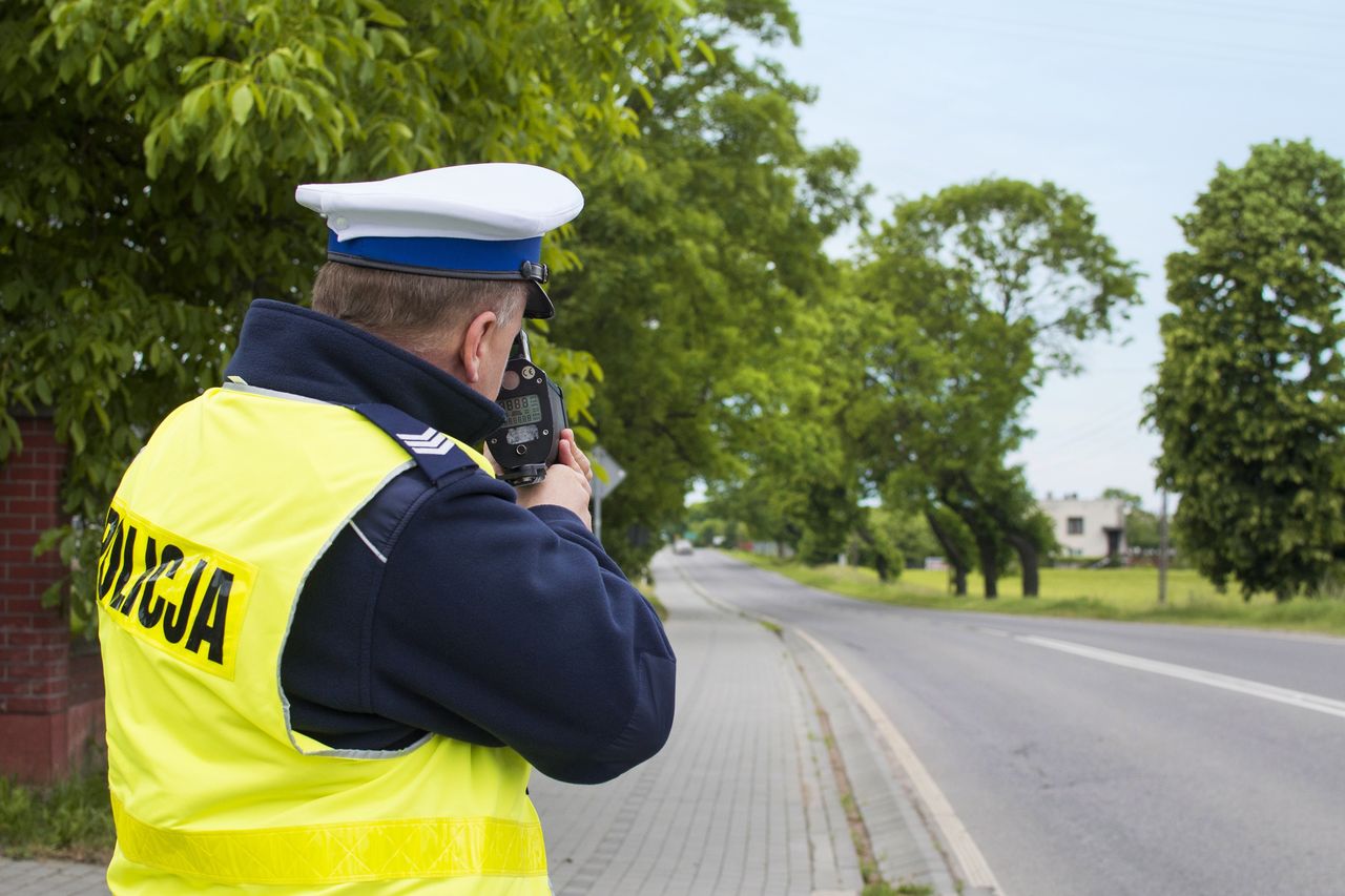 Kontrole policji także z powietrza. Za to można dostać mandat