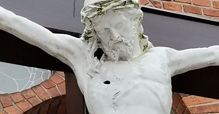 Mieszkańcy wsi byli oburzeni. Zobaczyli to, kiedy przyszli na mszę