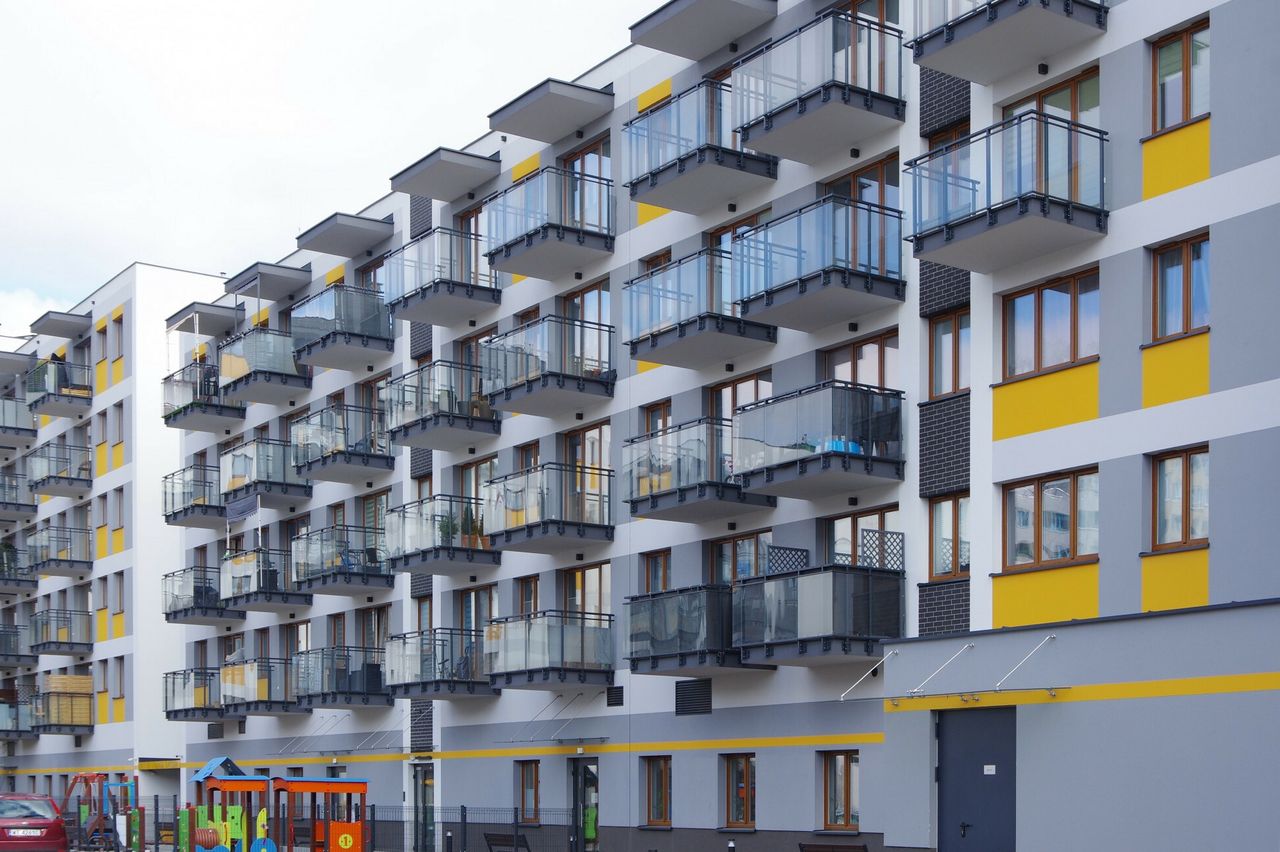 Zdolność kredytowa, czyli ile musisz zarabiać, żeby dostać kredyt hipoteczny na dwupokojowe mieszkanie w dużym mieście?