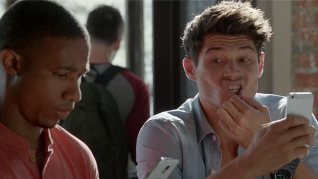 Samsung już nabija się z większego ekranu iPhone'a 6 1