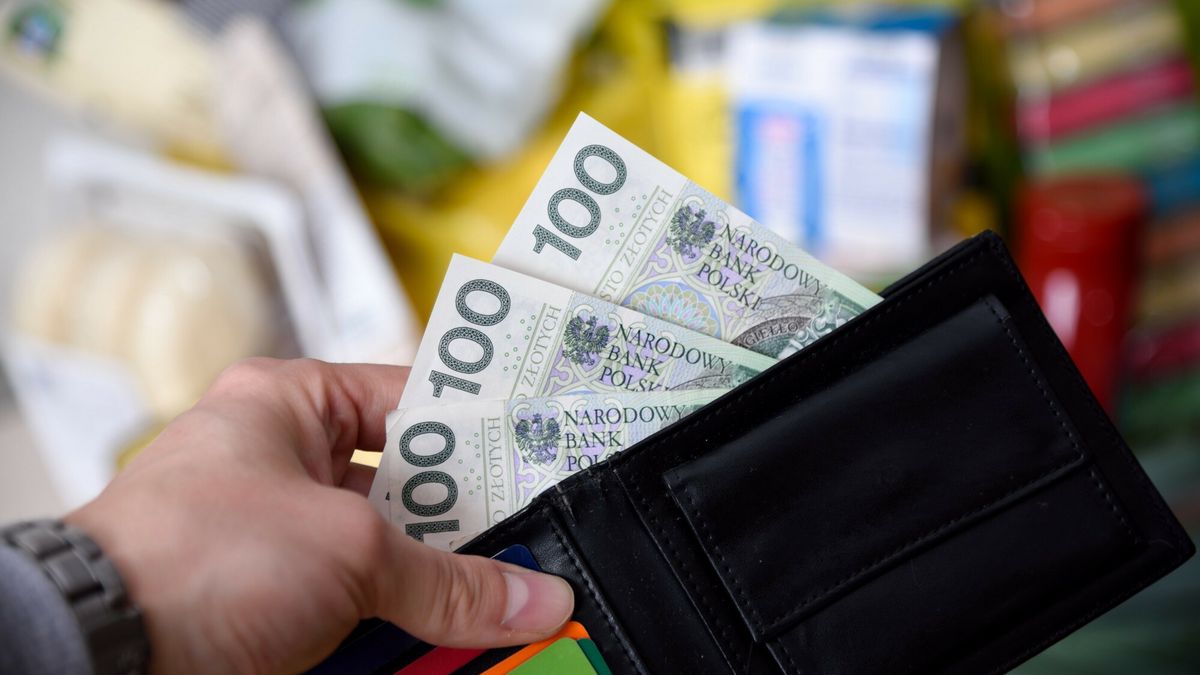 Nowe dane GUS o zarobkach Polaków