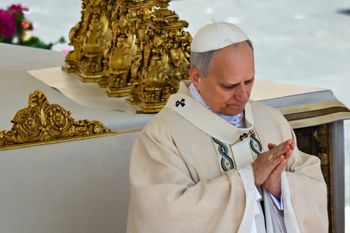 Czy papież Leon XIV przyniesie pokój Ukrainie? Polacy podzieleni