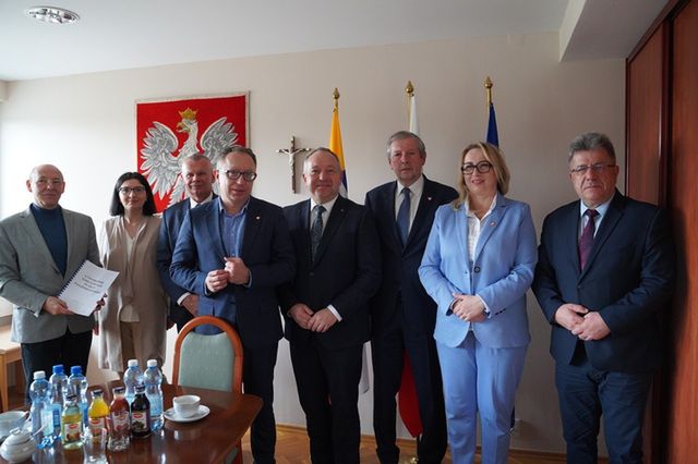 Będzie punkt paszportowy w Ostrowcu Św.