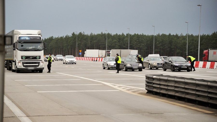 Urządzenia AlcoBlow pozwalają na przesiewową kontrolę trzeźwości w kilka sekund