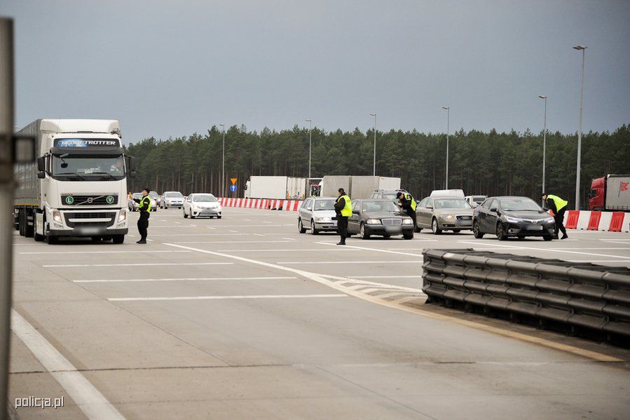 Urządzenia AlcoBlow pozwalają na przesiewową kontrolę trzeźwości w kilka sekund