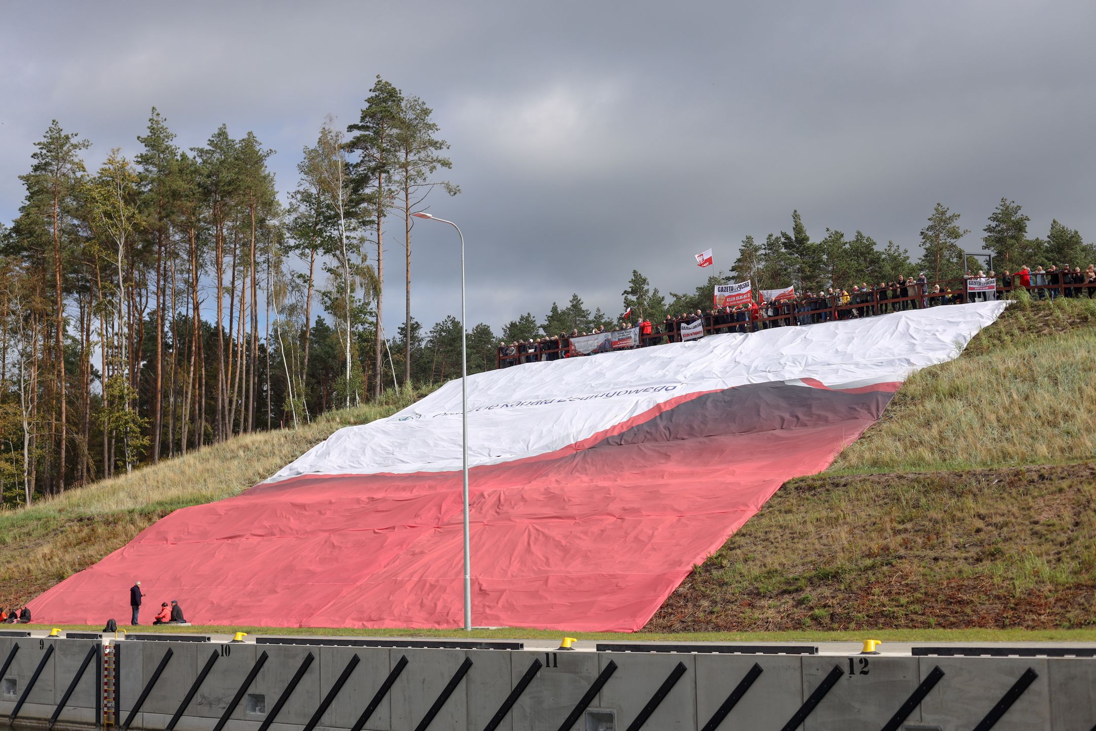 Otwarcie kanalu zeglugowego przez Mierzeje Wislana
17.09.2022 Skowronki . Uroczyste otwarcie kanalu zeglugowego przez Mierzeje Wislana .
Fot. Michal Ryniak / Agencja Wyborcza.pl
Fot. Michal Ryniak / Agencja Wyborcza.pl
Mierzeja Wislana, kanal zeglugowy, zegluga, inwestycja, przekop Mierzei Wislanej, inauguracja, zatoka gdanska, zalew wislany, /FR/