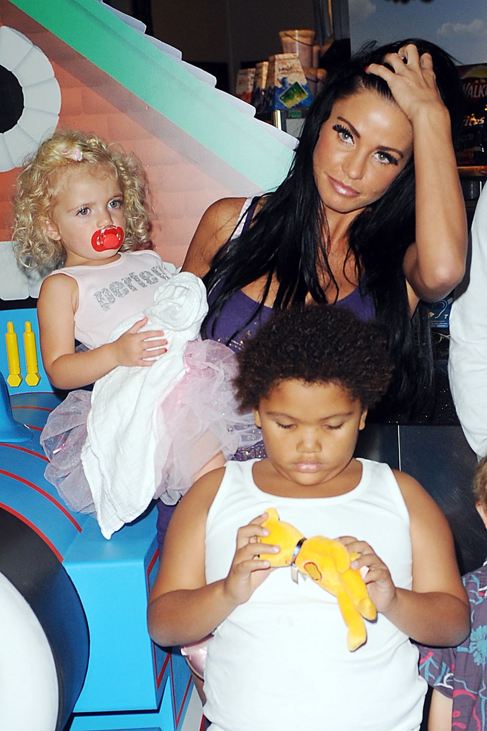 Katie Price z dziećmi w 2009