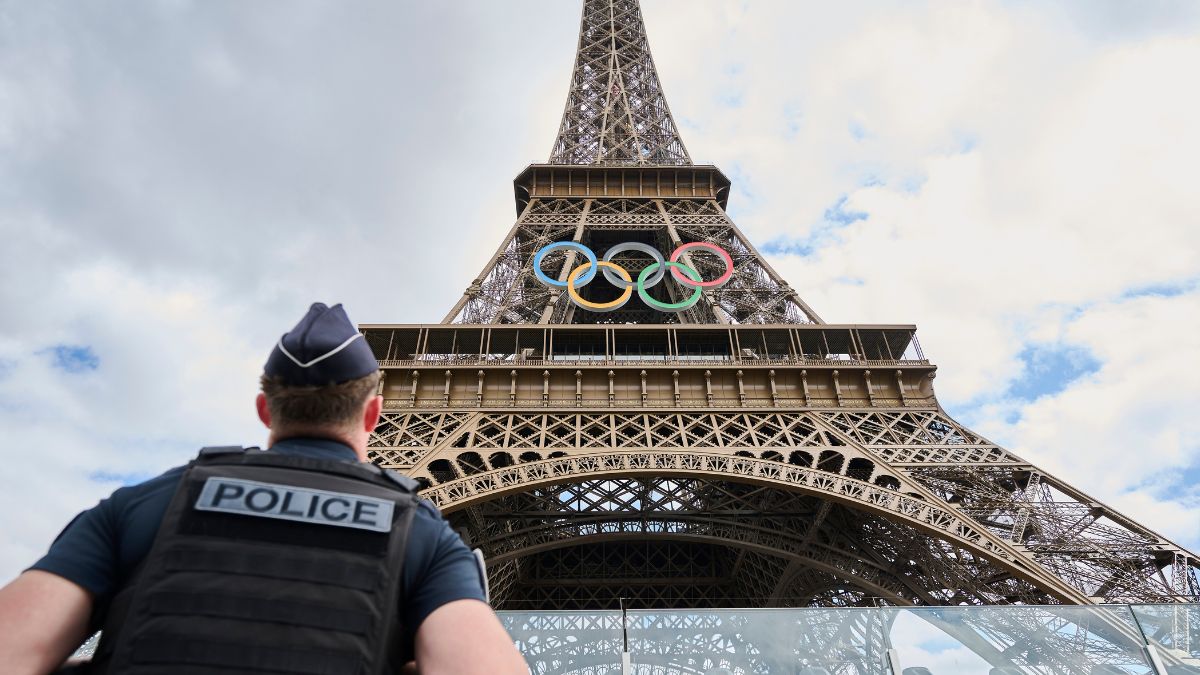 Policja w Paryżu "wypowiada wojnę" prostytucji