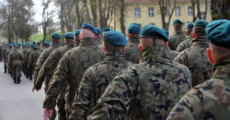 Skandal w wojsku. Żołnierz zbierał podpisy dla kandydata