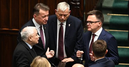 Posłowie chcą podwyżek. Skarżą się i "pielgrzymują" do Kancelarii Sejmu