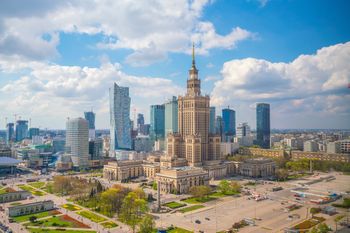 Pogoda w Warszawie. Prognoza na czwartek 7 maja. Chłodniej, nocne przelotne opady do 2:00