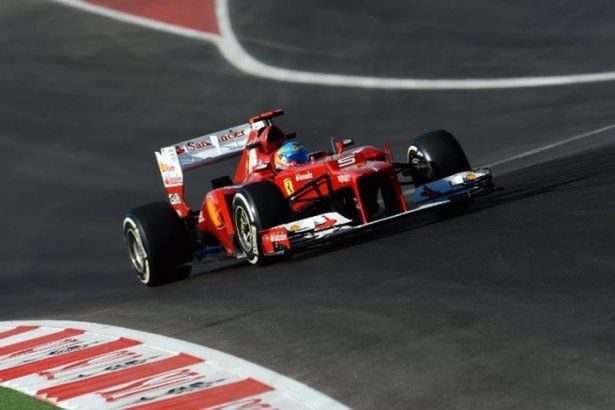 GP USA: Hamilton powstrzymuje Vettela