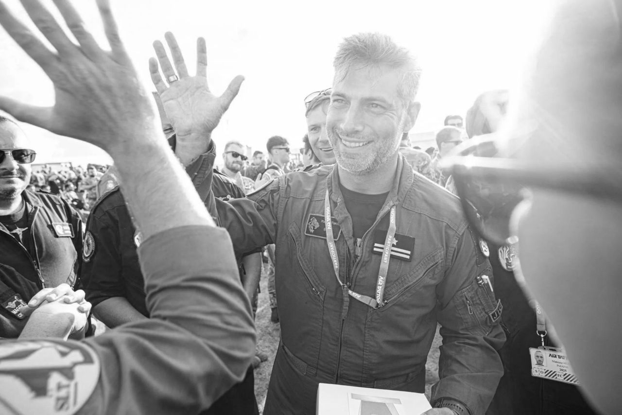 Przed tragicznym lotem pilot F-16 zamieścił zdjęcie. Świadkowie są poruszeni