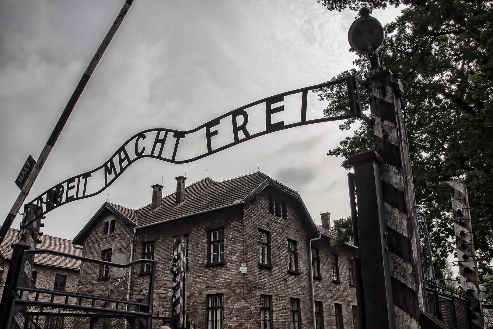 76. rocznica wyzwolenia obozu Auschwitz-Birkenau. W tym roku obchody będą nietypowe