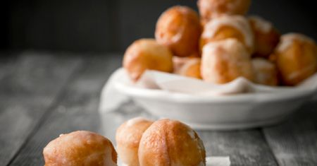 Mini pączki jogurtowe. Będą gotowe w kilkanaście minut