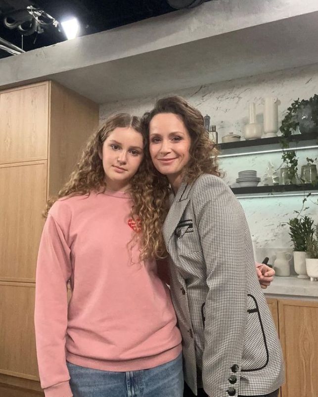Monika Mrozowska z córką