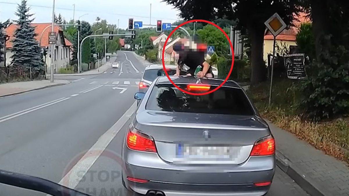 Bochnia: Mężczyzna jechał na dachu BMW