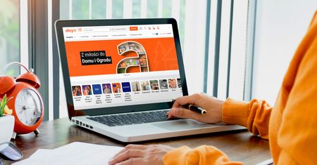 Jak Polacy kupują w internecie? Niemal co drugi wybiera marketplace, najczęściej Allegro