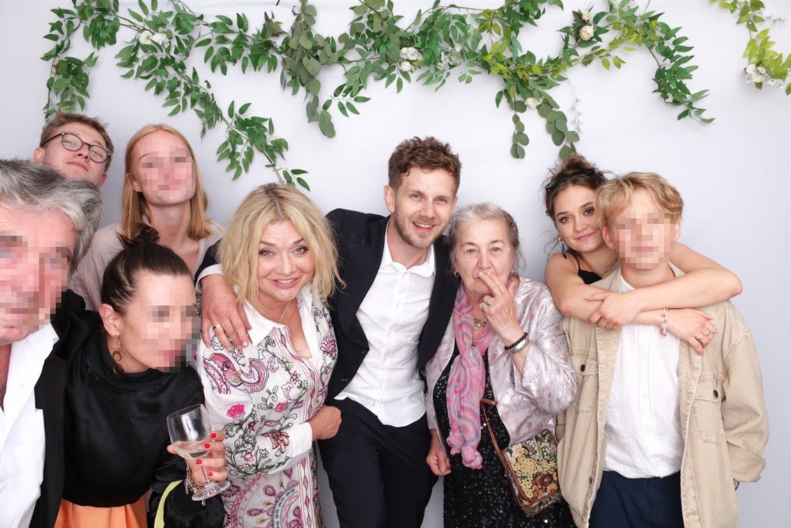 Zdjęcia z fotobudki na ślubie Antka Królikowskiego i Joanny Opozdy