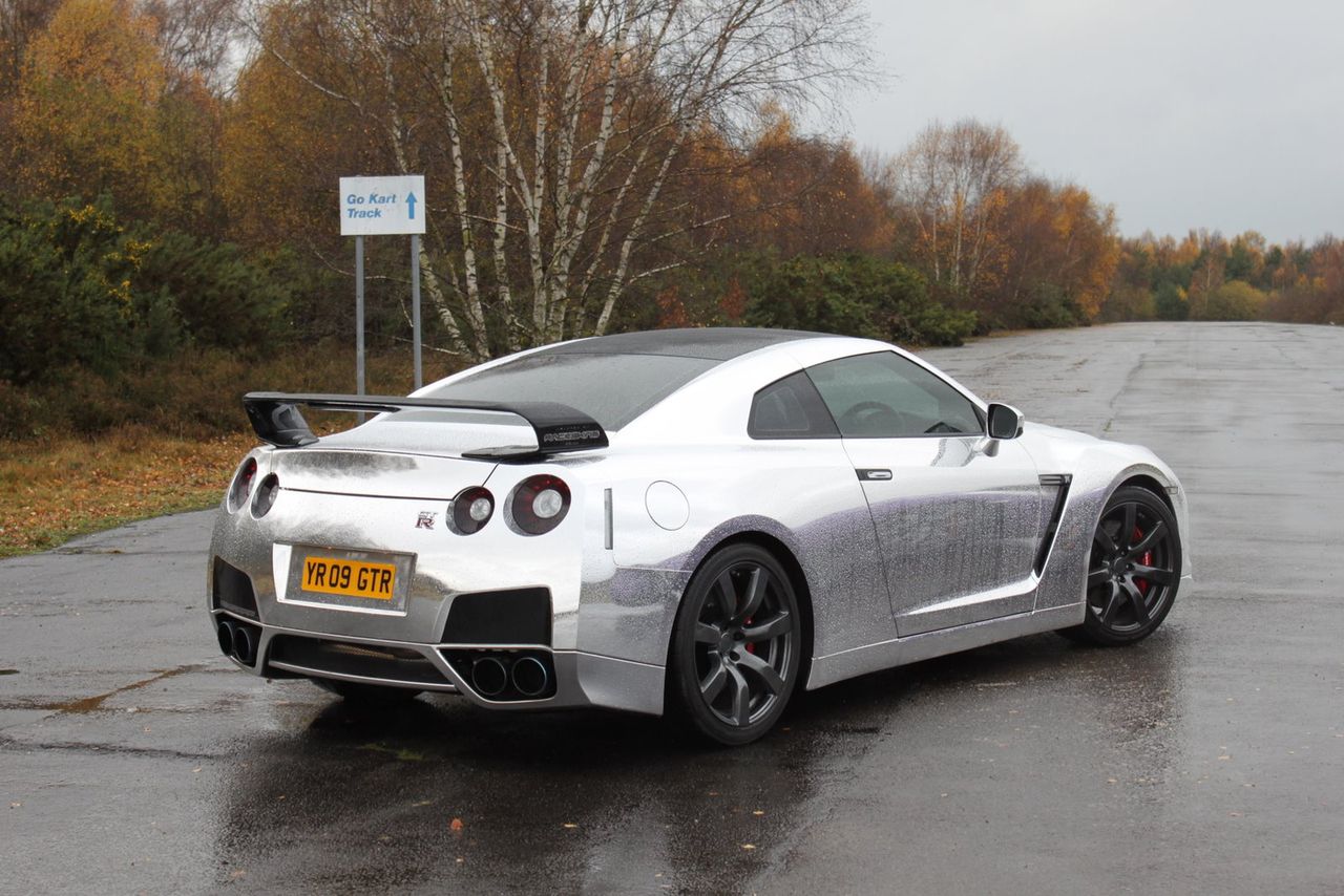 Nissan GT-R (fot. lh6.ggpht.com)